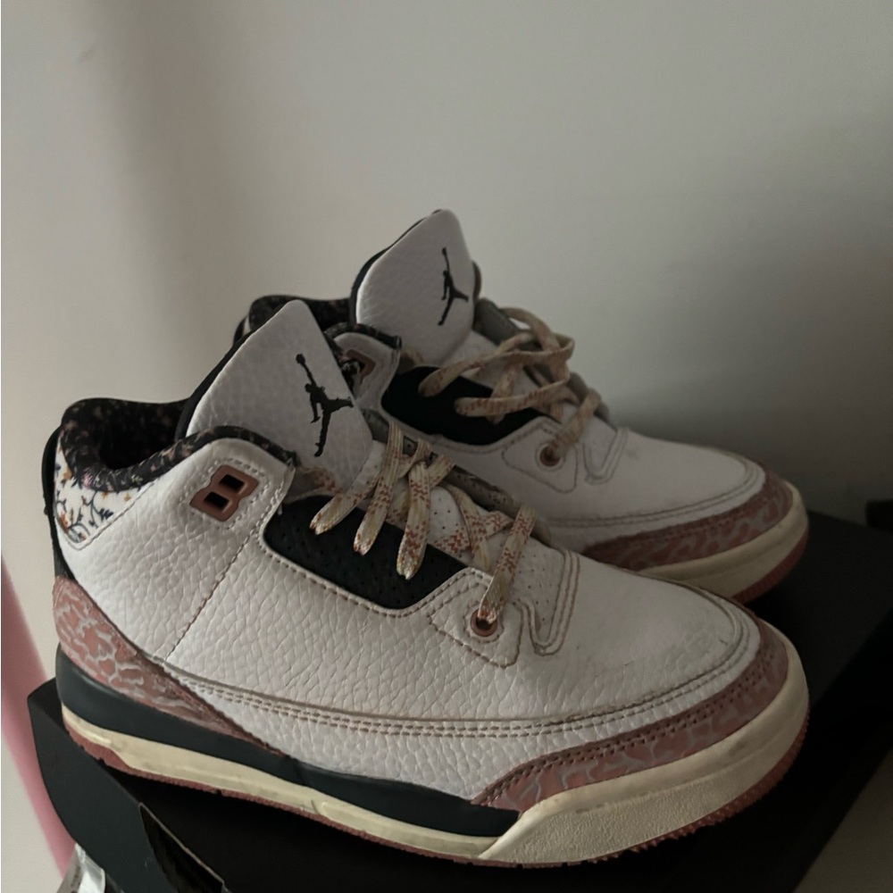 Kid Jordan 3s